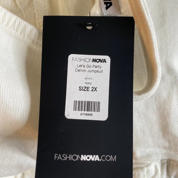 Fashion Nova Jean Jumpsuit White Size 2X - Picture 3 of 3
